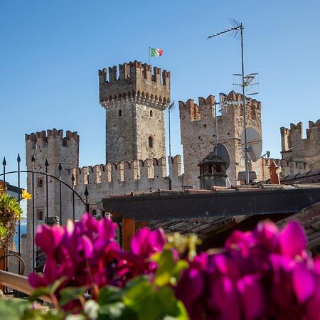 Sirmione4U - Domus By The Castle Lägenhet Exteriör bild