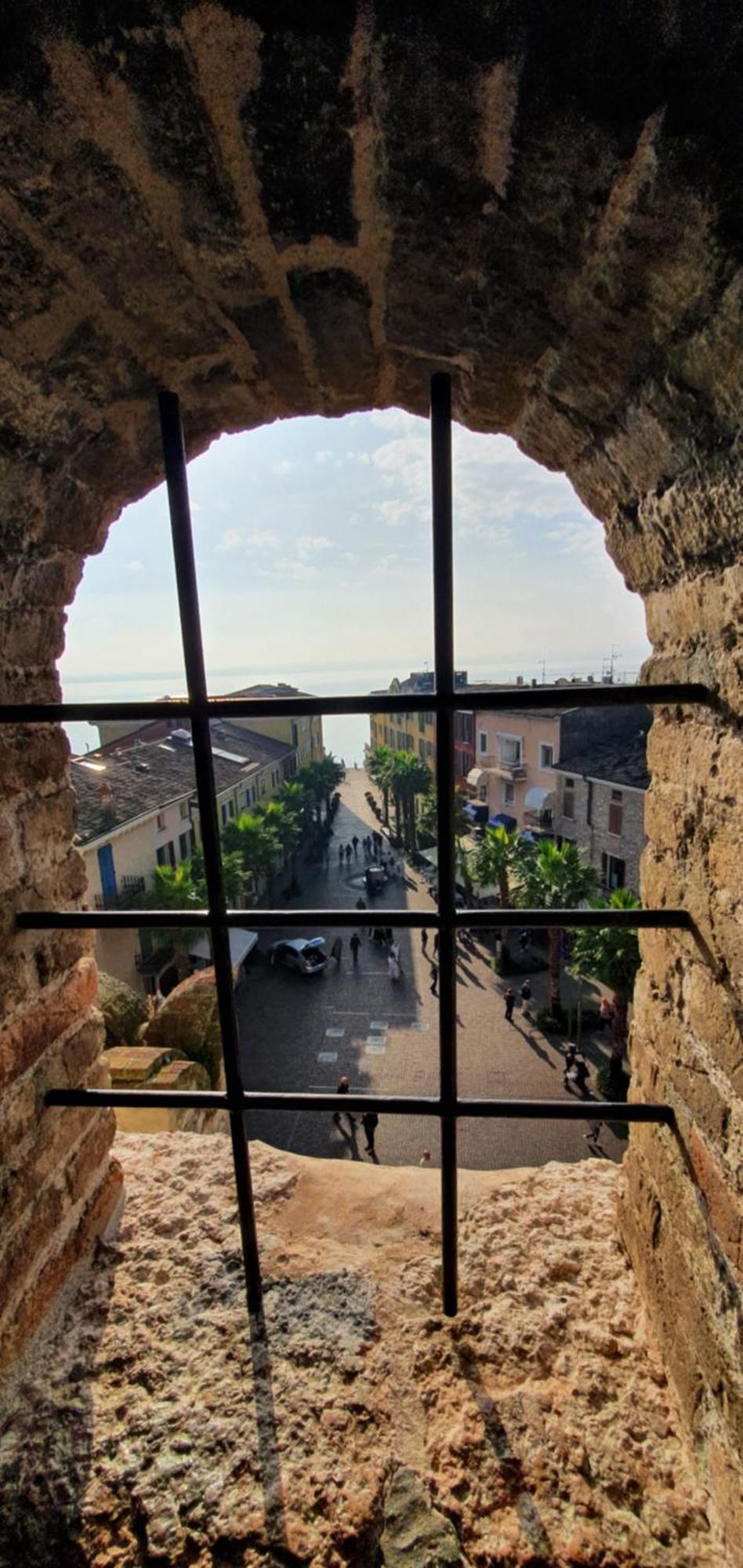 Sirmione4U - Domus By The Castle Lägenhet Exteriör bild